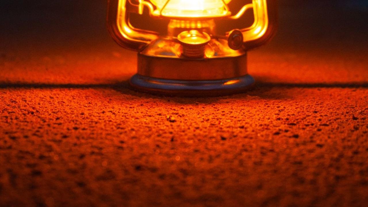 Unsur dari Bahan Kuno Ini Ternyata Bisa Simpan Energi untuk Menyalakan Lampu