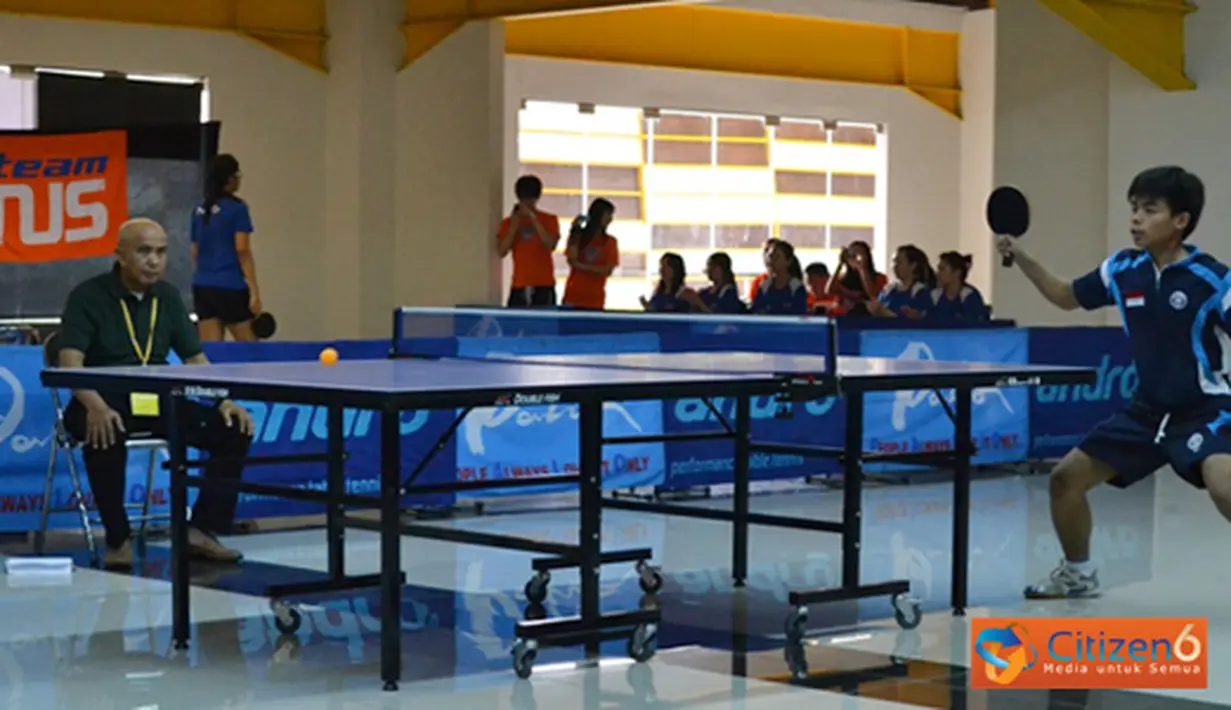 Citizen6, Depok: Pekan Olahraga antar Universitas Se - Asia Pasifik digelar di Gedung Serbaguna Sabha
 Widya - Wisma, Makara UI kampus Depok, pada Rabu (11/7). Salah satu cabang yang dipertandingkan adalah Tenis Meja. (Pengirim: Martin Budi Laksono).