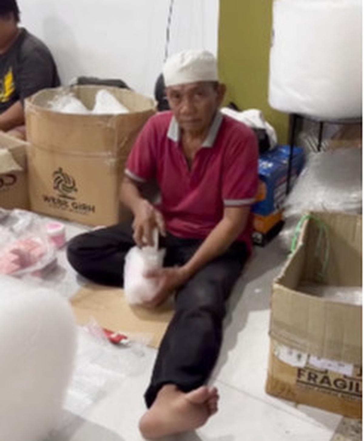Pengusaha UMKM Ini Pilih Pekerjakan Lansia hingga Ibu Rumah Tangga