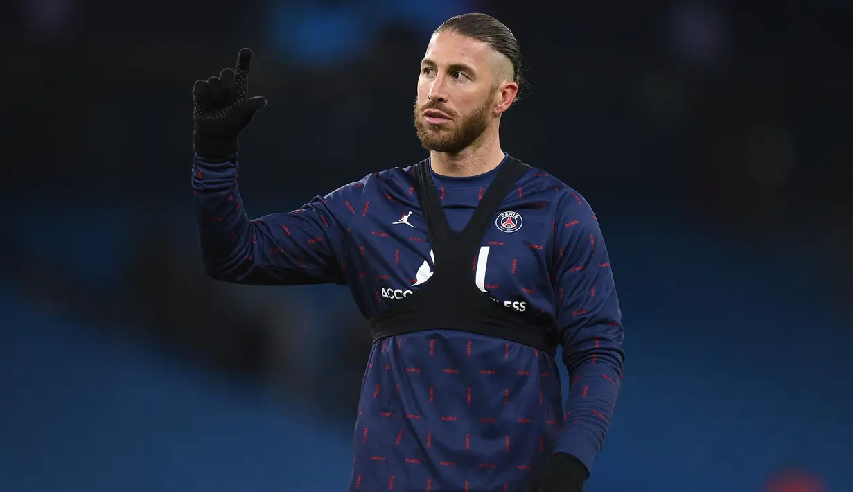Meski baru tampil sekali di PSG, Sergio Ramos merupakan salah satu pesepak bola dengan jumlah penampilan terbanyak. Setidaknya sudah ada 896 laga yang pernah ia jalani bersama PSG, Real Madrid, Sevilla, dan Timnas Spanyol.