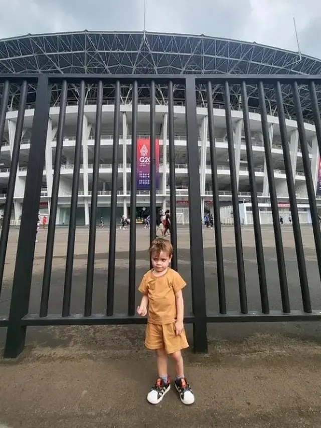 Anak Celine warisi ketampanan Stefan William