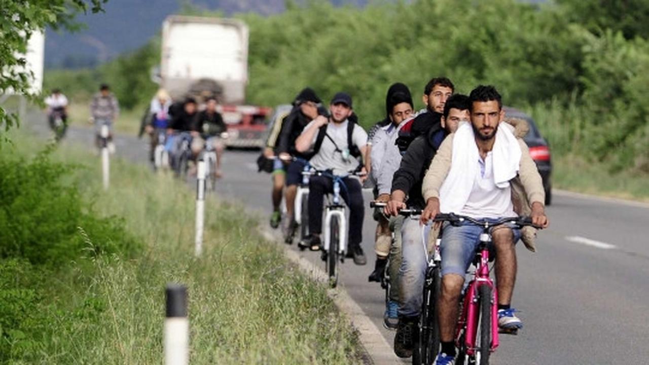 Cari pelindungan, para imigran Suriah rela gowes sepeda ribuan Km