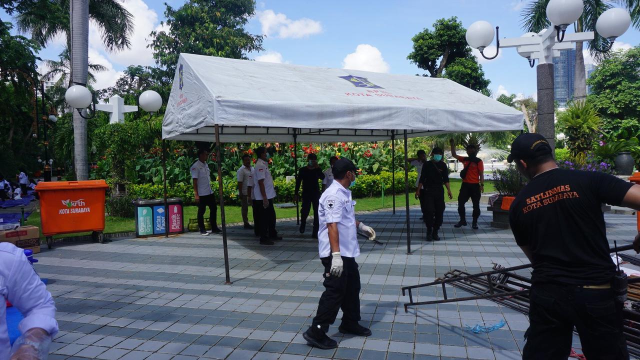 Dapur umum Pemkot Surabaya
