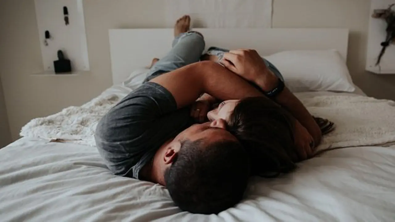 Intensitas bercinta/copyright Unsplash.com/Becca Tapert