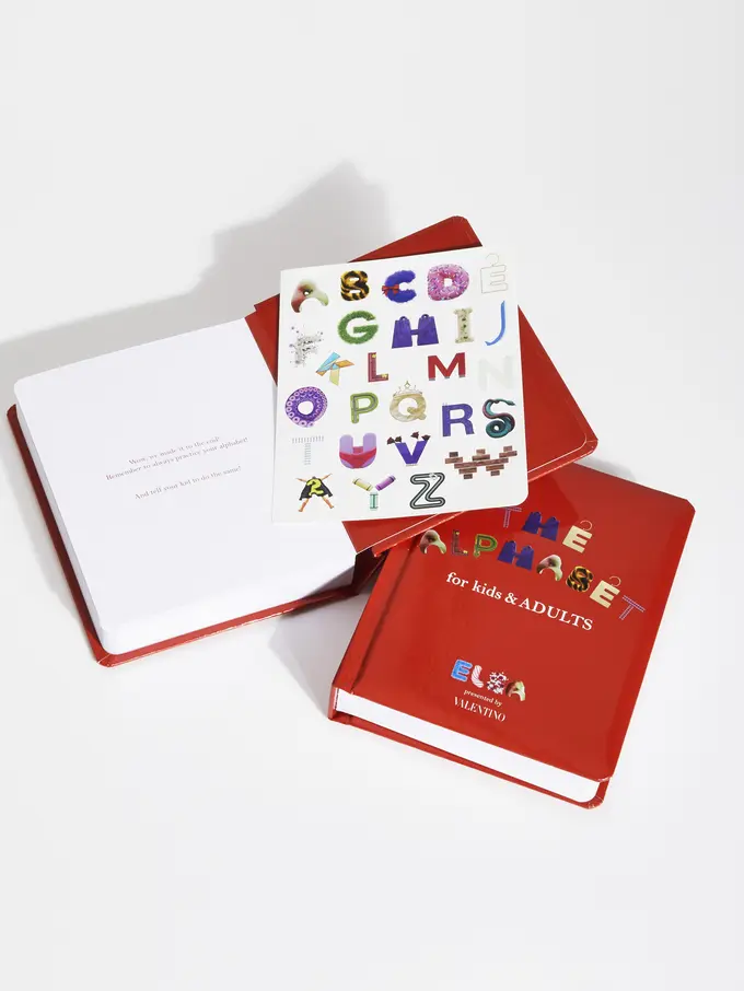 Buku Maison Valentino