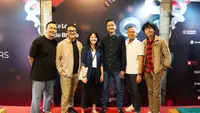 Sebagian dari inisiator Z Creators (ki-ka) Riel Tasmaya, Khaleed Pranowo, Abigail Emmanuella Waworuntu, Dharmaji, Raudi Akmal dan Kevin Geraldi. (Dok: Z Creators)
