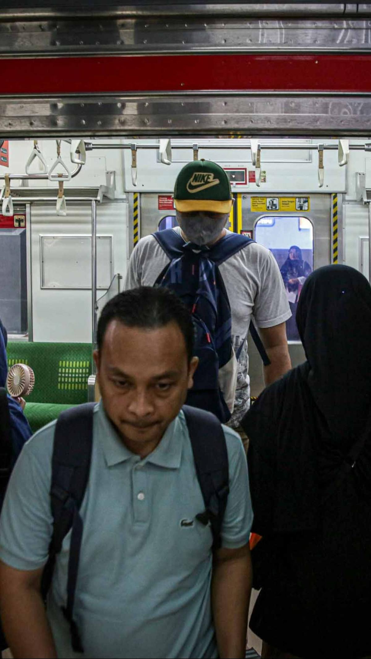 Berdasarkan data Kementerian Kesehatan (Kemenkes) RI di laman Infeksi Emerging, Indonesia mencatatkan sebanyak 296 kasus baru pada Selasa (12/12/2023).