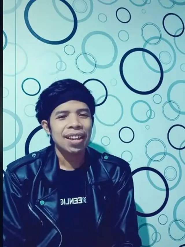 7 Potret Seleb TikTok yang Disebut Mirip Atta Halilintar, Bak Pinang Dibelah Dua