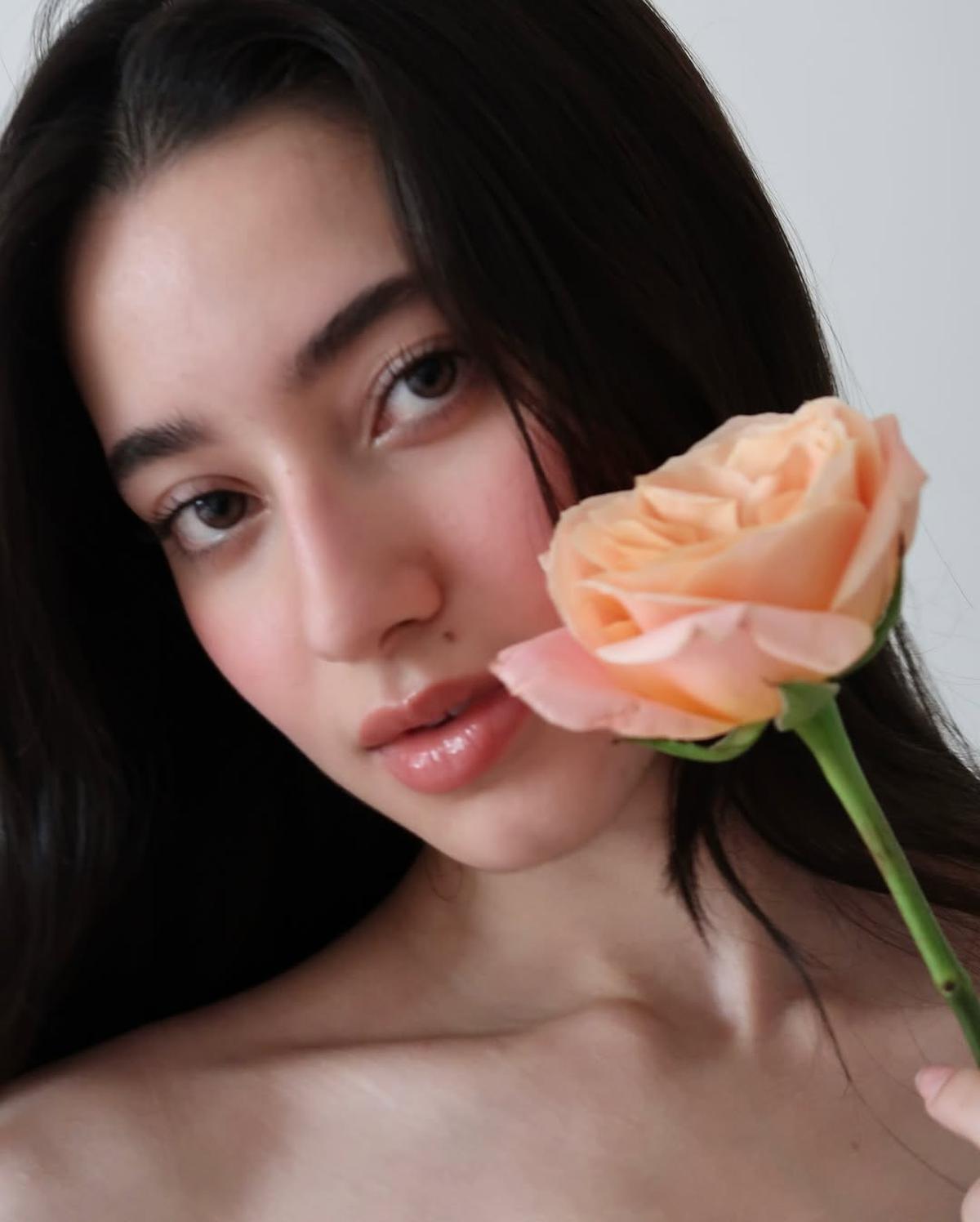 Profil Ameera Khan, Artis Malaysia Blasteran Melayu Pakistan Pacar Jefri Nichol