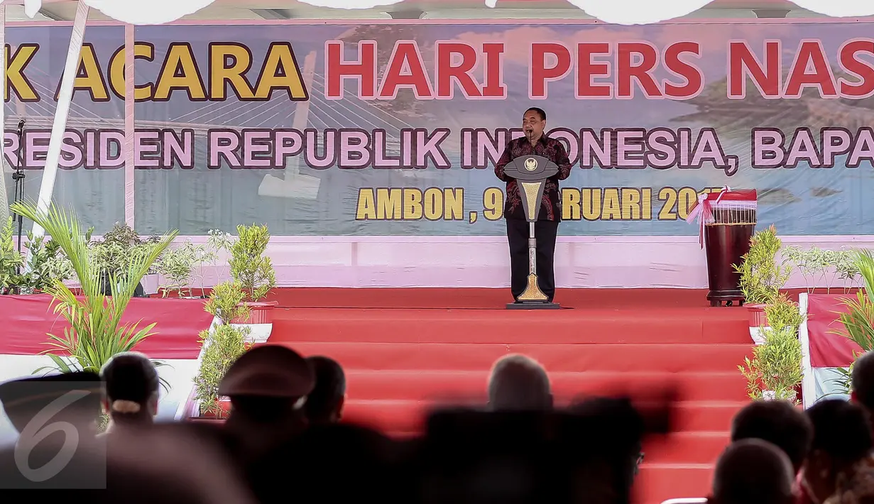 Ketua PWI Margiono menyampaikan sambutan pada acara puncak Hari Pers Nasional (HPN) 2017 di Ambon, Maluku, Kamis (9/2). Presiden Joko Widodo atau Jokowi hadir pada acara puncak HPN yang digelar sejak 5 Februari kemarin. (Liputan6.com/Faizal Fanani)