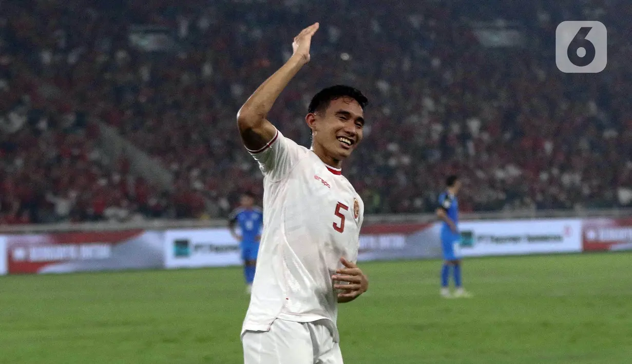 Skuad Garuda berhasil menambah keunggulan lewat tandukan Rizky Ridho di menit ke-56. (Liputan6.com/Herman Zakharia)