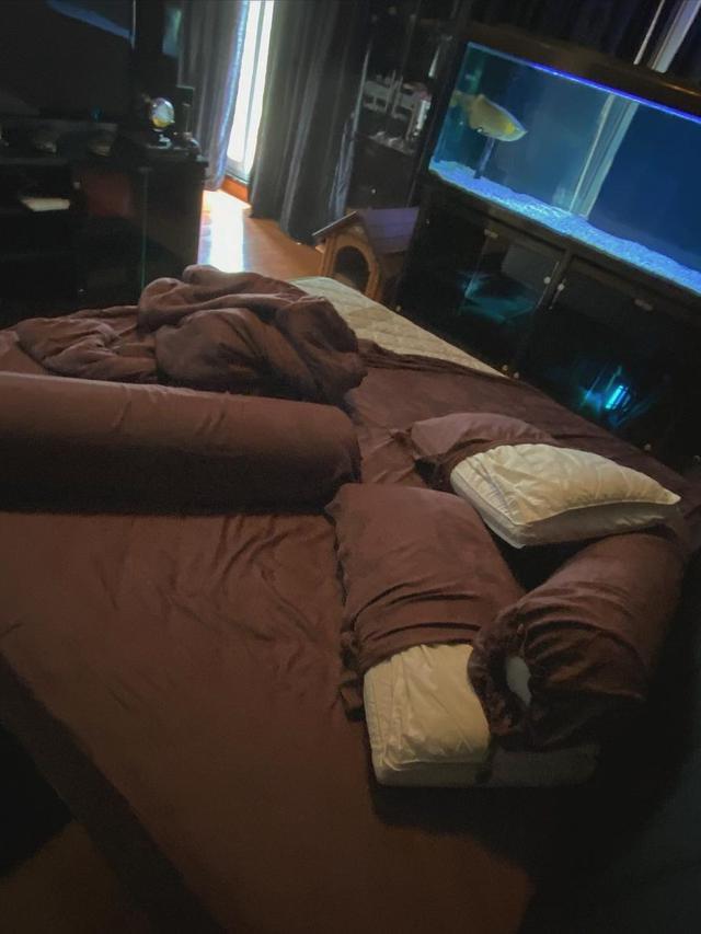 Ranjang milik Angela Lee (https://www.instagram.com/p/CGr6X9YBvVG/)