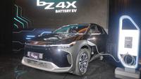 Mengulik Kecanggihan Mobil Listrik Baterai Pertama Toyota bZ4X (Arief A/Liputan6.com)