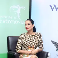 Supermodel Nadya Hutagalung kini telah menginjak usia 41 tahun. Memulai kari di usia 12 tahun sebagai model telah mengantarnya menjadi bintang iklan berbagai produk kenamaan. (Andy Masela/Bintang.com)