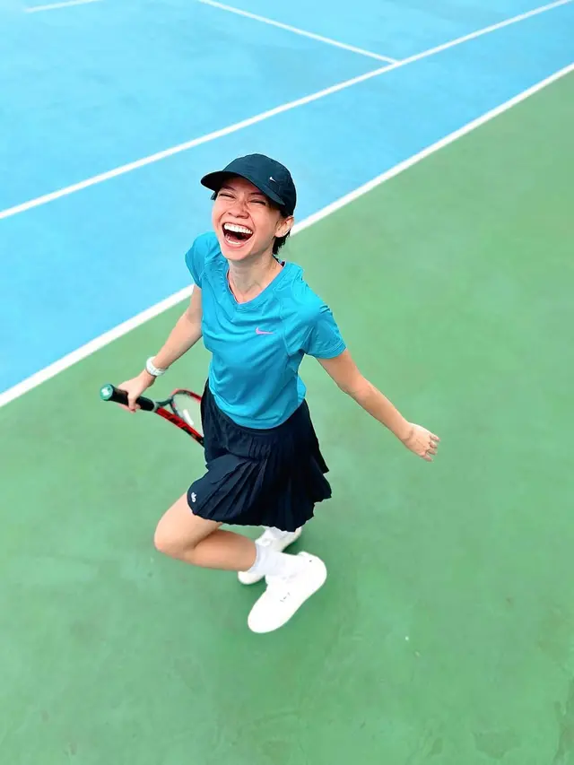 Rutin Berolahraga, Ini Potret Stylish Yuki Kato dengan Pakaian Olahraga yang Bisa Jadi Inspirasi