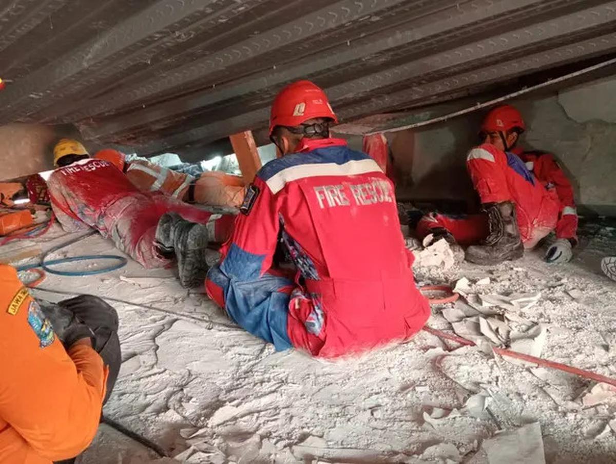 Sudah 86 Jam, Tim SAR Berpacu dengan Waktu Cari Korban Runtuhan Ponpes Al Khoziny Sidoarjo