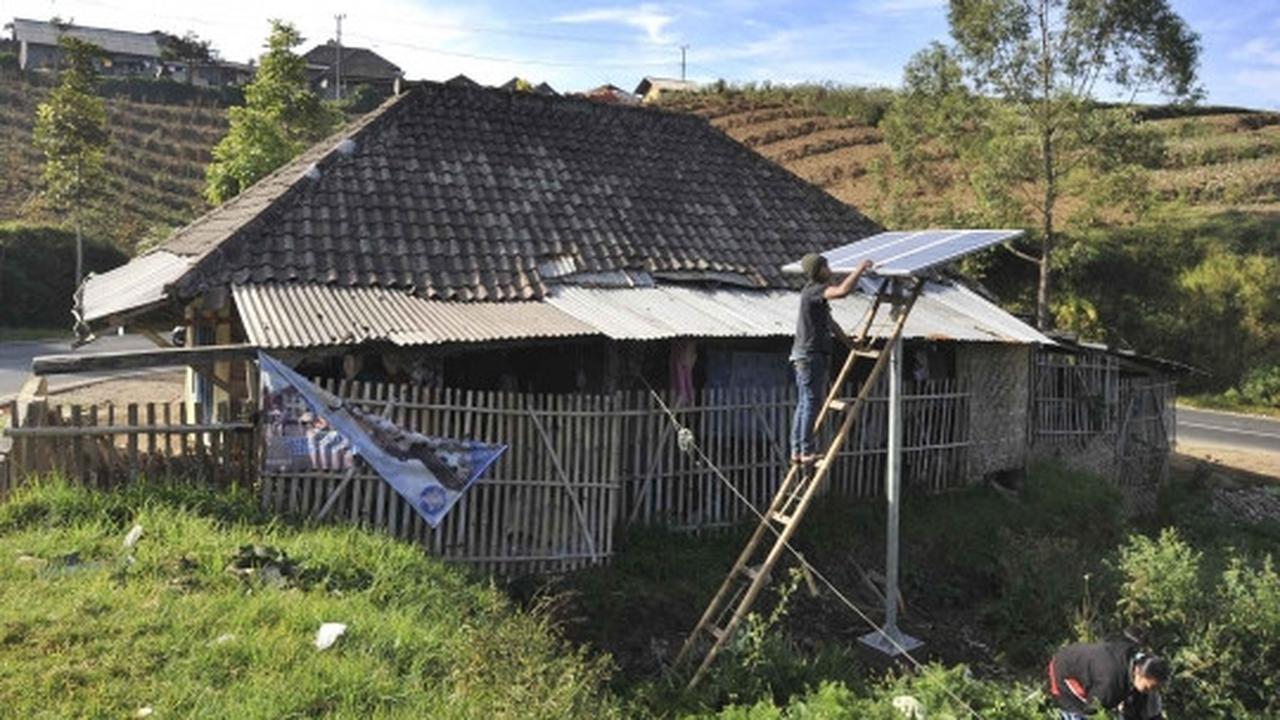Warga Batu nikmati energi listrik alternatif dari panel surya