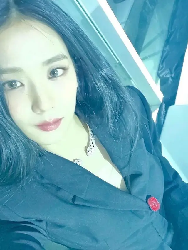 Jisoo BLACKPINK Pakai Kalung dengan Harga Maksimalis di Acara Cartier di Seoul