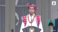 Presiden Joko Widodo (Jokowi) mengenakan pakaian adat Pakaian Adat Timor Tengah Selatan, Nusa Tenggara Timur (NTT).