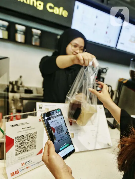 Hal tersebut tercermin dari pertumbuhan transaksi dan penggunaan Quick Response Code Indonesia Standard (QRIS). (Liputan6.com/Angga Yuniar)
