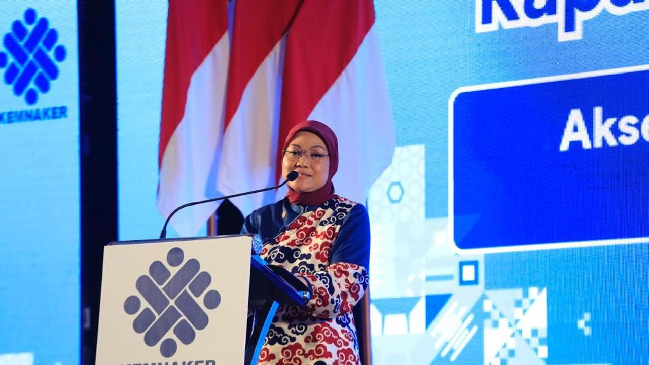 Menteri Ketenagakerjaan Ida Fauziyah dalam acara Rapat Kerja Nasional (Rakernas) Balai Latihan Kerja Komunitas Tahun 2022 dengan tema Akselerasi BLK Komunitas untuk Mendukung Perluasan, di Bali, Selasa (13/9/2022). (Dok Kemnaker)