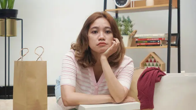 wanita november merasa bosan