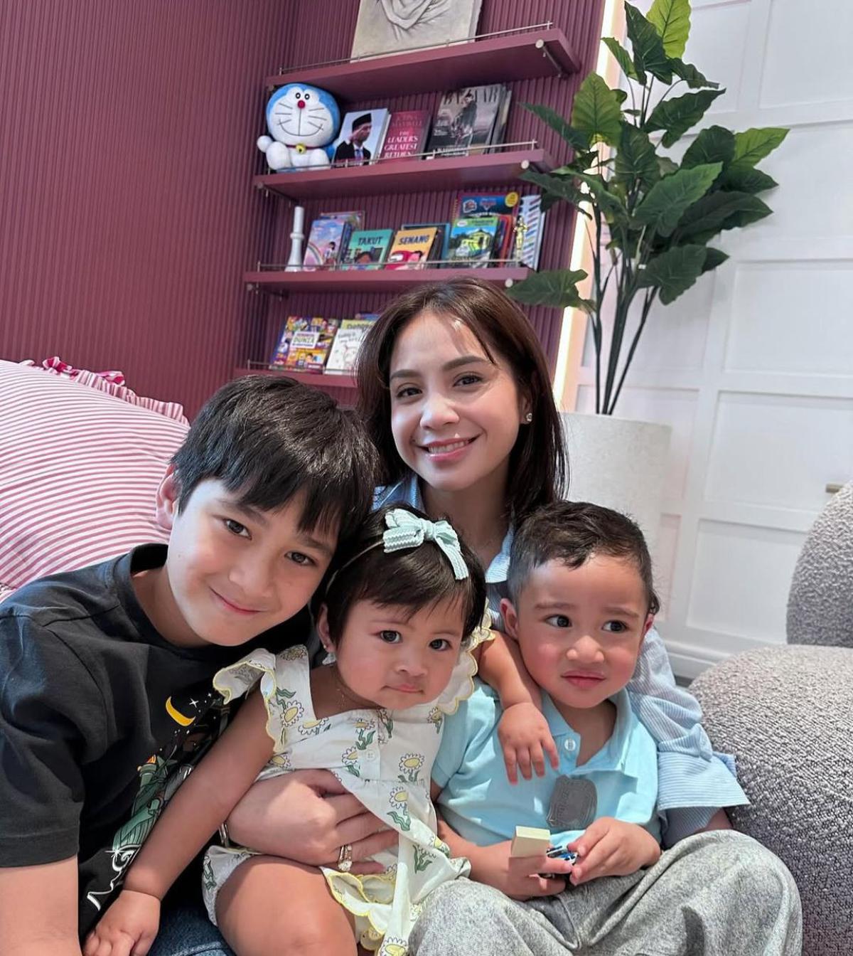 Kebersamaan Raffi Ahmad dan Nagita Slavina Saat Sahur dengan Rayyanza Serta Lily, Momen Penuh Makna