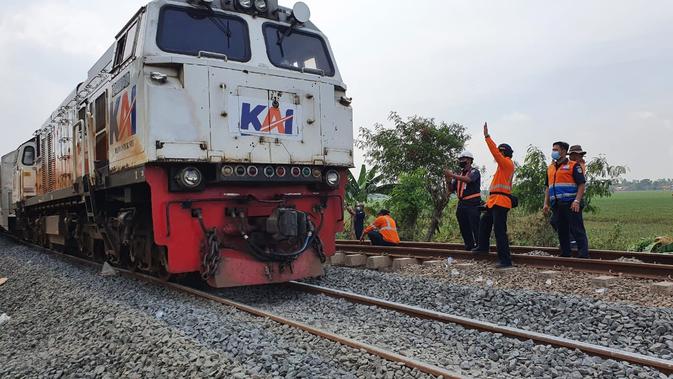 Jalur hilir KA antara Stasiun Kedunggedeh - Stasiun Lemahabang, Kabupaten Bekasi, Jawa Barat, sudah dapat dilewati oleh semua kereta api (dok: KAI)
