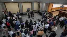 Suasana konferensi pers usai acara Indonesia - U.S Aviation Working Group, Indonesia - U.S Cooperating For Aviation Growth di Ruang Mataram, Gedung Kemenhub, Selasa (17/1). (Liputan6.com/Faizal Fanani)