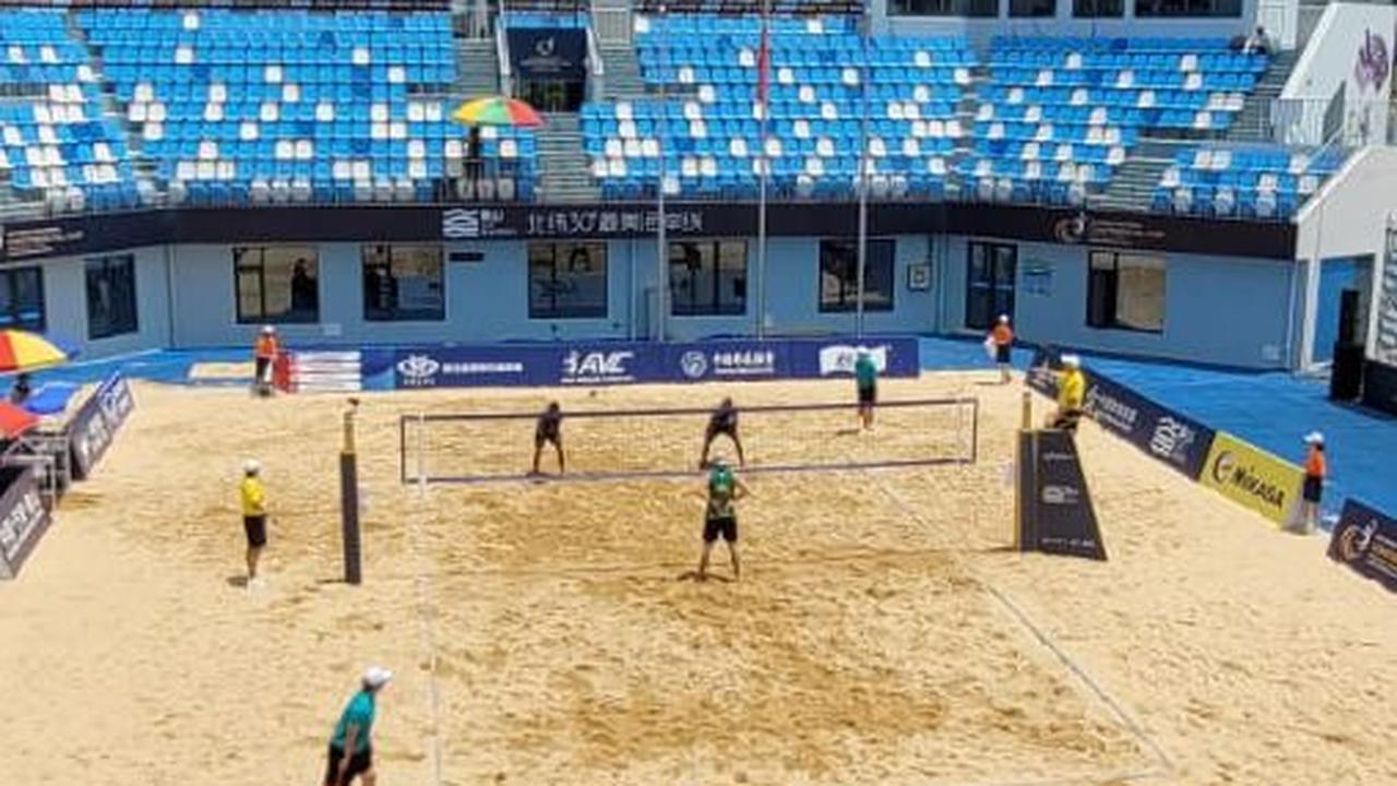 Dalam duel ketat di 2 lapangan terpisah, Tim Indonesia 1 (Bintang dan Sofyan) kalah 2-0 dari Tim Australia 1 (Nicolaidis dan Caracher). Sedangkan Tim Indonesia 2 (Danang dan Yosi) kalah 2-1 dari Tim Australia 2.&nbsp;