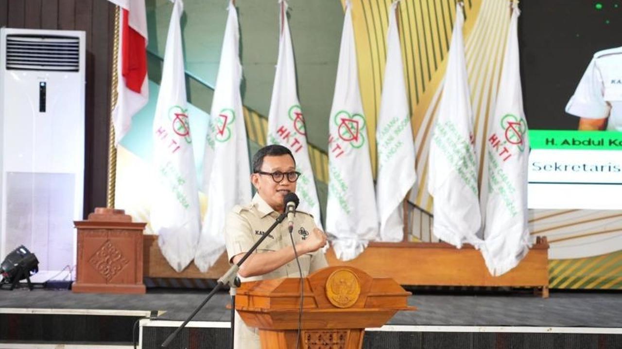 Wamentan Minta Pabrik Sawit Patuhi Harga TBS Petani Demi Kesejahteraan