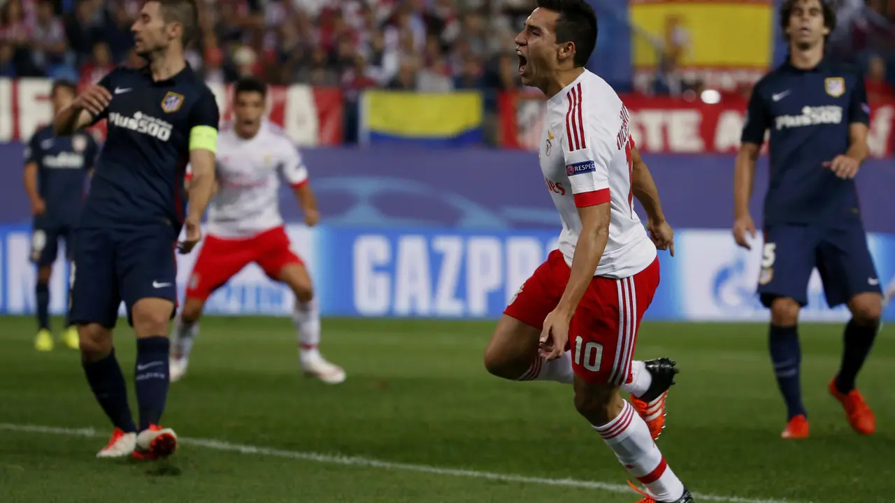 Perayaan gol kedua Benfica