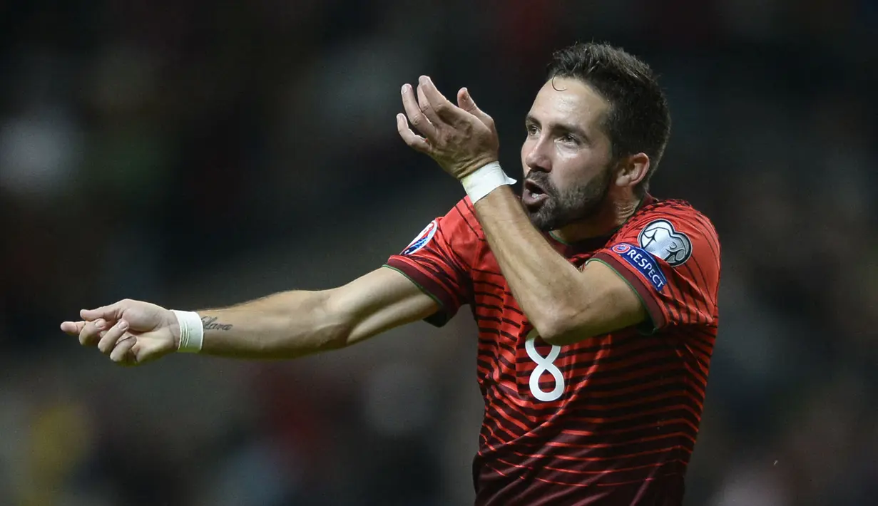 Joao Moutinho - Pemain yang menjalani debut internasionalnya di tahun 2005 ini, kini total caps internasional bersama Portugal berjumlah 130 caps. Pemain lini tengah ini juga merupakan aktor penting Portugal menjuarai Euro 2016. (Foto: AFP/Miguel Riopa)