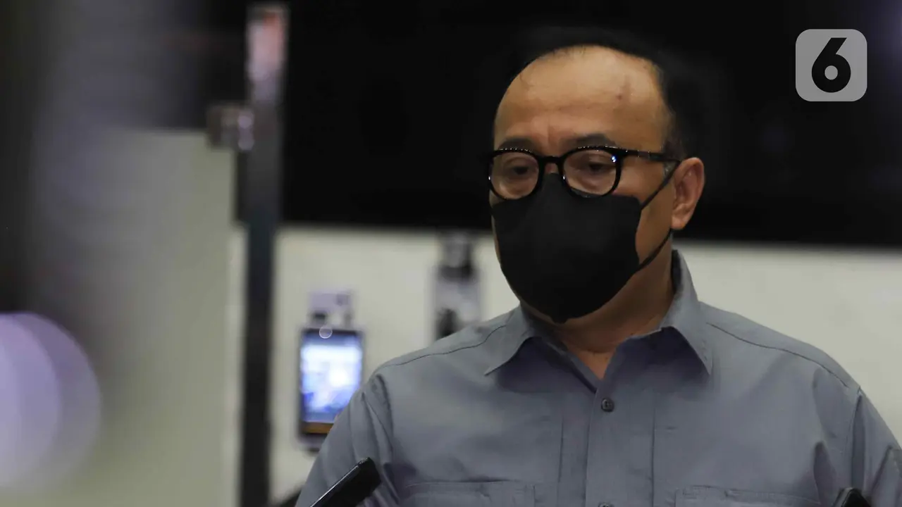 Kadiv Humas Polri Irjen Pol Dedi Prasetyo memberikan keterangan
