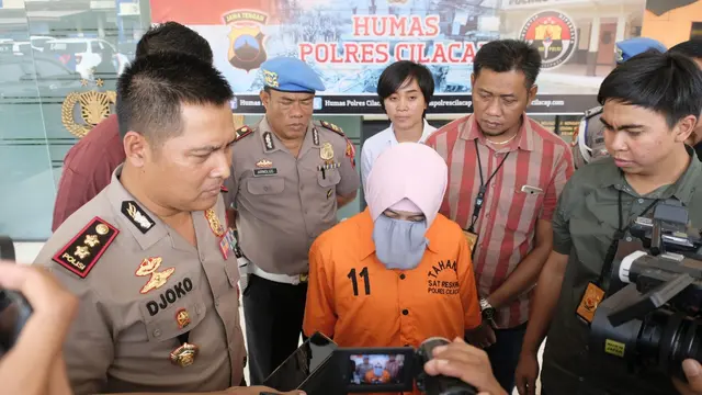 Pegawai bank cantik palsukan akte cerai untuk mengajukan kredit ke perusahaan jasa keuangan. (Foto: Liputan6.com/Polres Cilacap/Muhamad Ridlo)