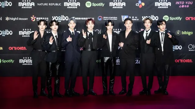 Stray Kids