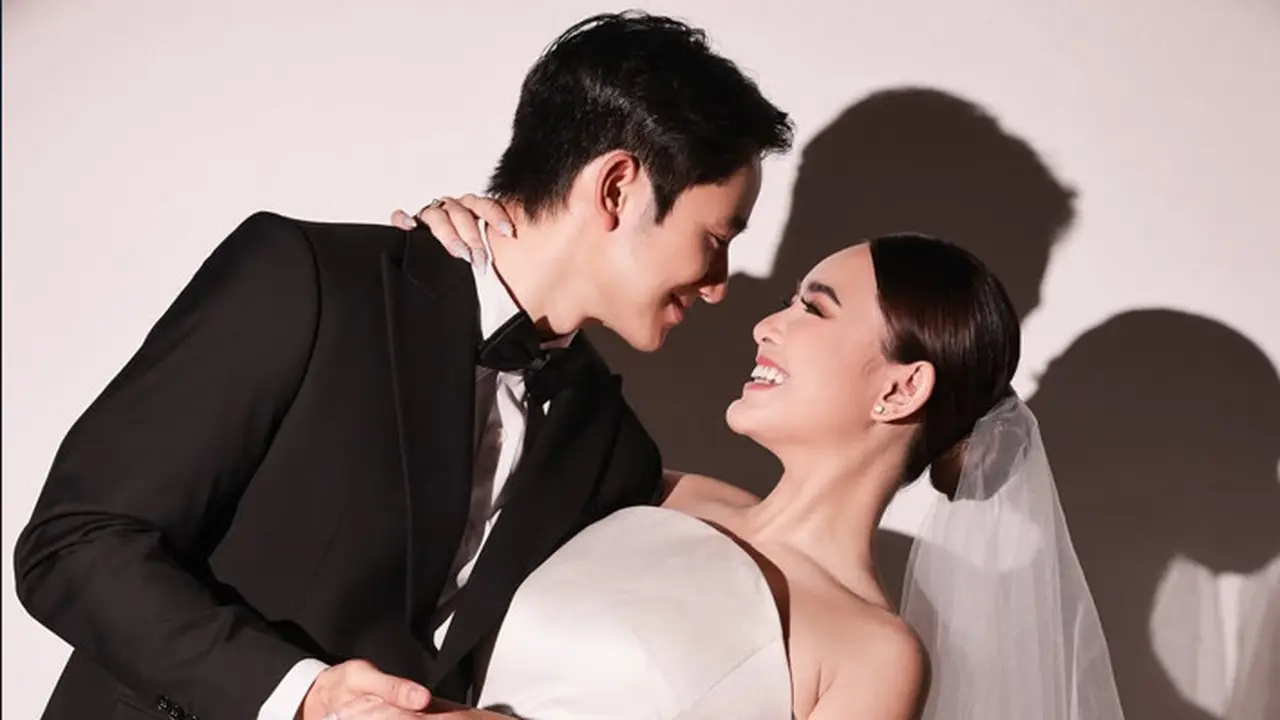 Amanda Manopo dan Kenny Austin (Foto: Instagram @fdphotography90)