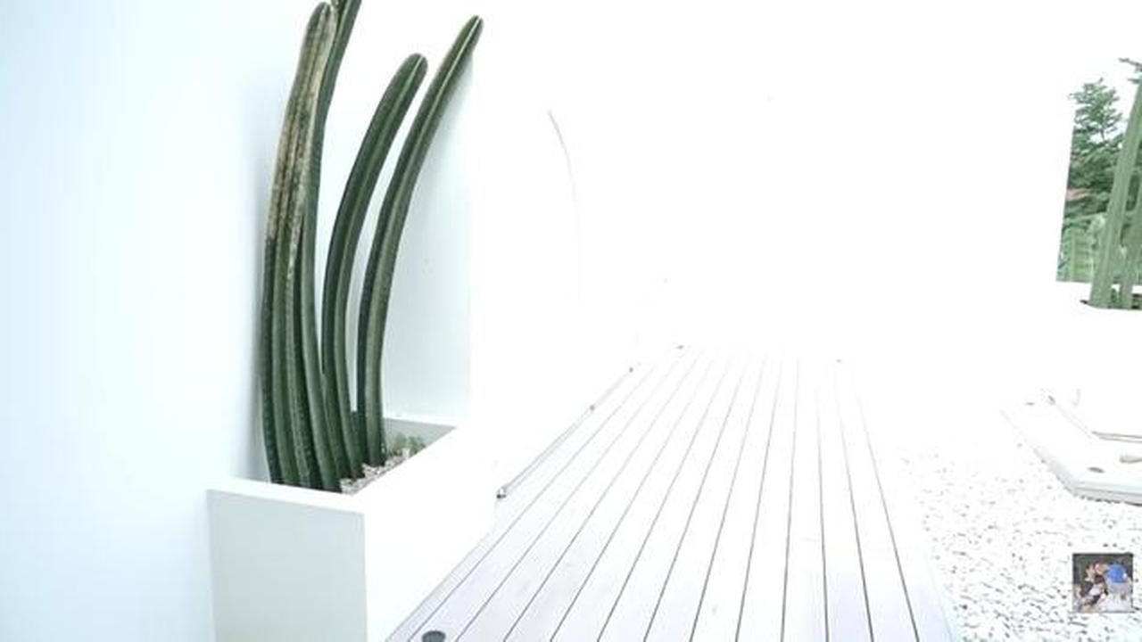 Potret Rooftop Rumah Shireen Sungkar/Youtube/Titi &amp; Tian