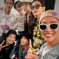 Member BTS Semakin Bersinar Bersama Brand Luxury Fashion Ternama Dunia. Dok. [@uarmyhope]