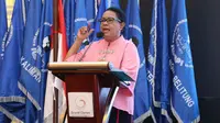 Menteri Yohana membuka Rapat Kerja Nasional IWAPI Ke 27 yang berlangsung di Hotel Clarion Makassar, Jumat (6/10).