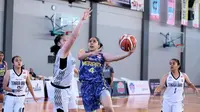 Merpati Bali melangkah ke final playoff Srikandi Cup 2017-2018 setelah menang 41-32 atas Tenaga Baru Pontianak pada pertandingan di GMC Arena, Cirebon, Kamis (19/4/2018). (Humas Srikandi Cup)