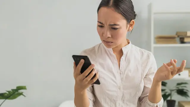 Scrolling Seharian, Kok Malah Capek? Mungkin Sudah Saatnya Kamu Digital Detox - 2