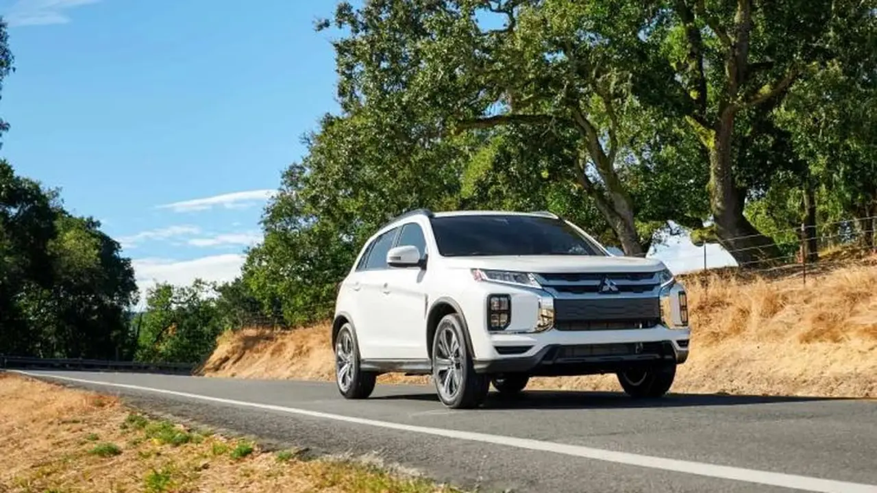 Mitsubishi Mulai Pamer Outlander Sport 2021 (Carscoops)