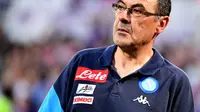 Pelatih Napoli, Maurizio Sarri, memberikan isyarat akan meninggalkan klubnya dan mencoba peruntungan lain dengan klub luar Italia. (AFP/Alberto Pizzoli)