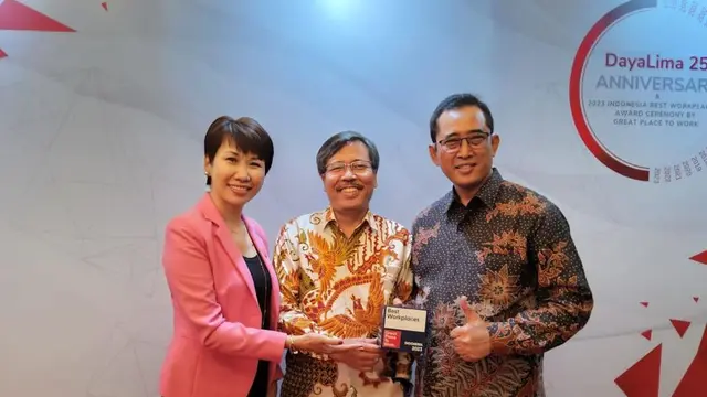 Syngenta Seed Indonesia dinobatkan sebagai salah satu Indonesia’s Best Workplace 2023. Penghargaan ini diterima langsung oleh Suwarno, Direktur Syngenta Seed Indonesia di Jakarta. (Dok Syngenta)