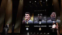 Rodri terpilih sebagai peraih Ballon d'Or 2024 mengalahkan dua pemain Real Madrid, Vinicius Junior dan Jude Bellingham. (FRANCK FIFE/AFP)