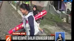 Namun, sebagian warga bertahan mengungsi di kantor kecamatan dan gedung olahraga karena cuaca mendung.