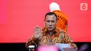 Ketua Komisi Pemberantasan Korupsi (KPK), Firli Bahuri saat menyampaikan rilis penetapan dan penahanan mantan Direktur Utama (Dirut) Pertamina Galaila Karen Kardinah atau Karen Agustiawan di Gedung Merah Putih KPK, Jakarta, Selasa (19/9/2023). (Liputan6.com/Faizal Fanani)
