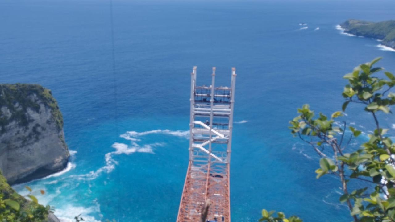 Picu Polemik, Pansus Tata Ruang Bali Stop Pembangunan Lift Kaca di Pantai Kelingking