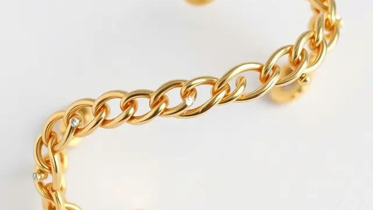 7 Model Gelang Emas Elegan Terbaru 2025, Mewah dan Nyaman Dipakai